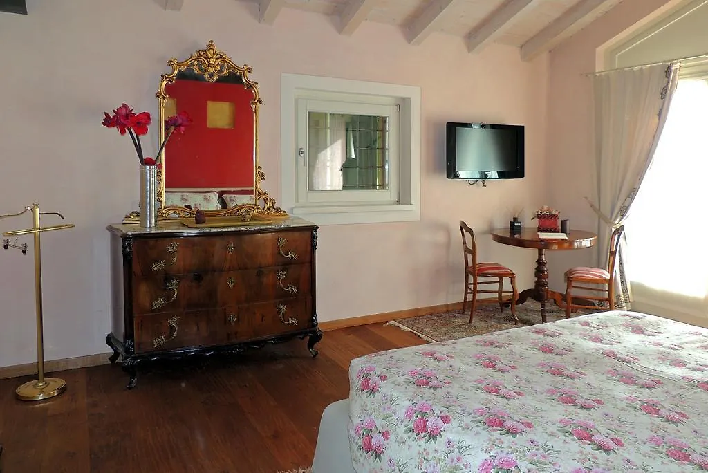 A Casa Lombardo Hotel Crosio Della Valle Nocleg ze śniadaniem