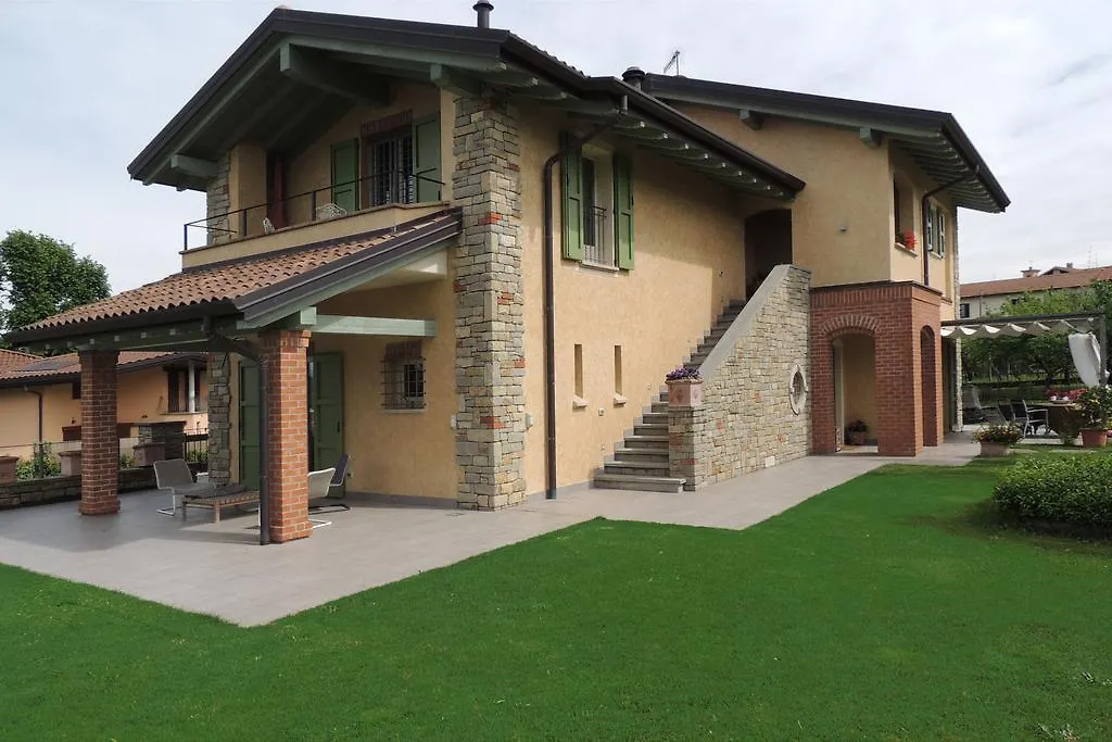 A Casa Lombardo Hotel Crosio Della Valle Nocleg ze śniadaniem