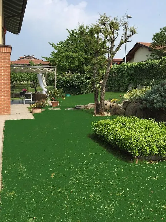 A Casa Lombardo Hotel Crosio Della Valle Nocleg ze śniadaniem