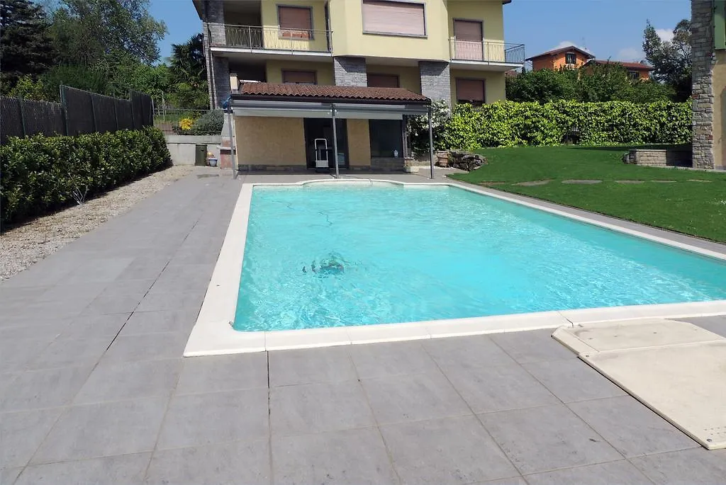 A Casa Lombardo Hotel Crosio Della Valle 0*,  Włochy