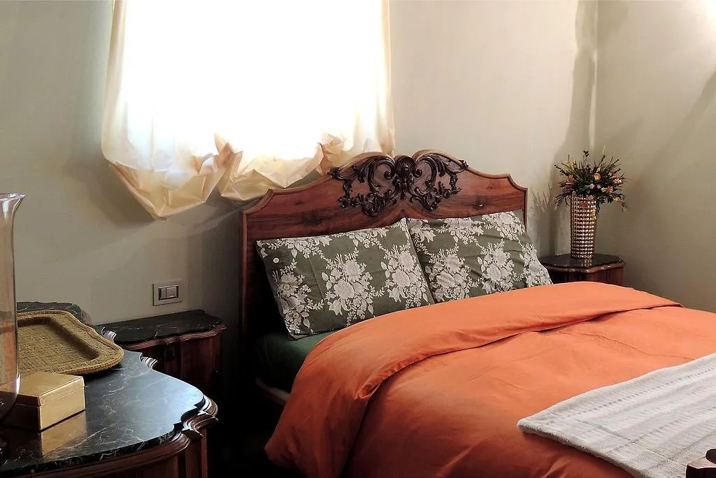 Nocleg ze śniadaniem A Casa Lombardo Hotel Crosio Della Valle