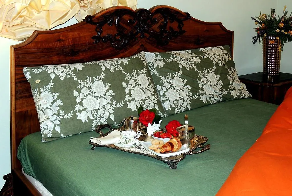 Nocleg ze śniadaniem A Casa Lombardo Hotel Crosio Della Valle